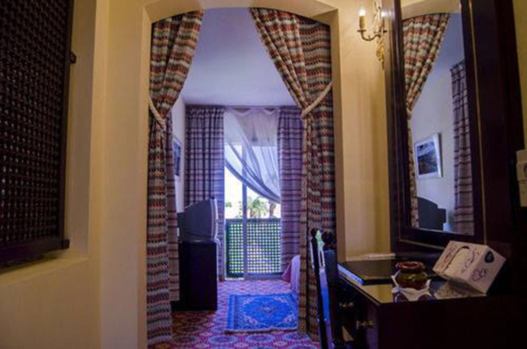 Rs Hotel Karam Palace ワルザザート エクステリア 写真