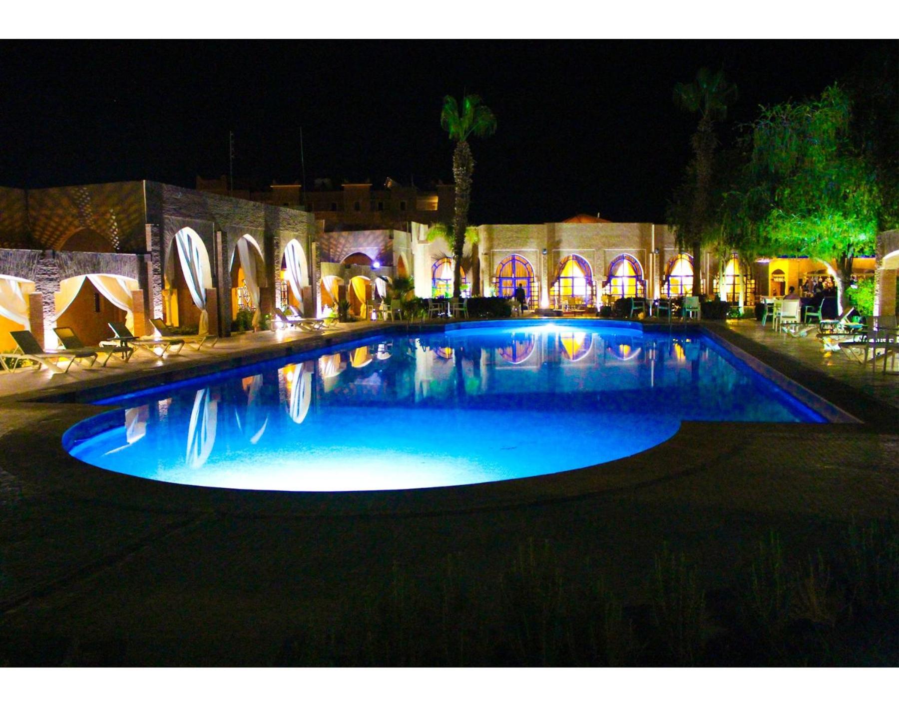 Rs Hotel Karam Palace ワルザザート エクステリア 写真